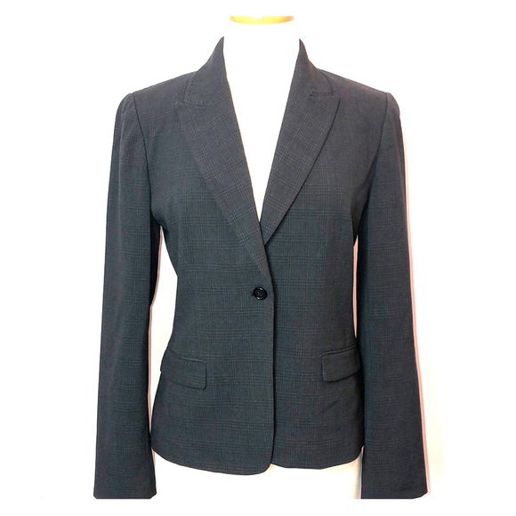 Tahari Suit Jacket(10)and Pants(8) - Picture 2 of 16